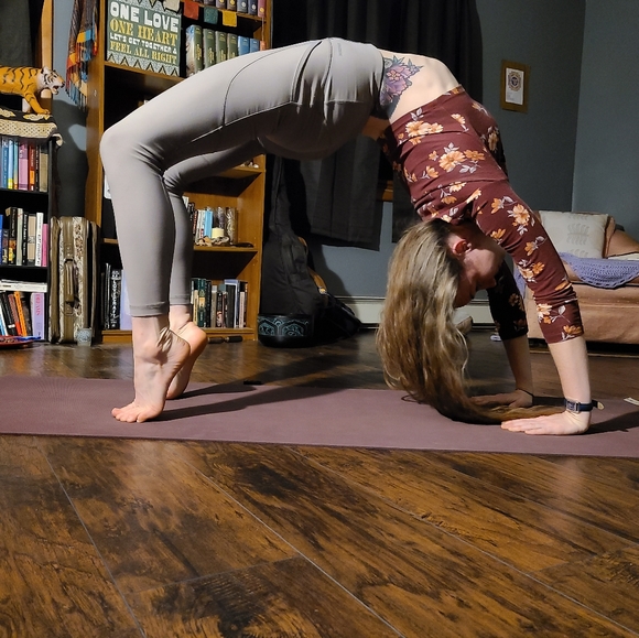 Meet Your Posher - Picture 7 of 11